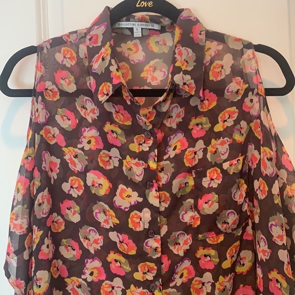 Collective Concepts cold shoulder floral blouse - Picture 2 of 7